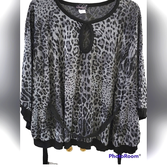 Blouse - Picture 2 of 13